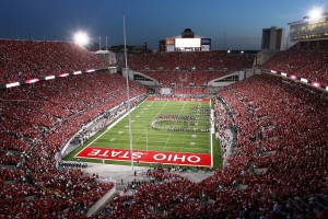 爱游戏智能平台-全能人生：前热刺铁卫足坛传奇精彩开启娱乐新篇章