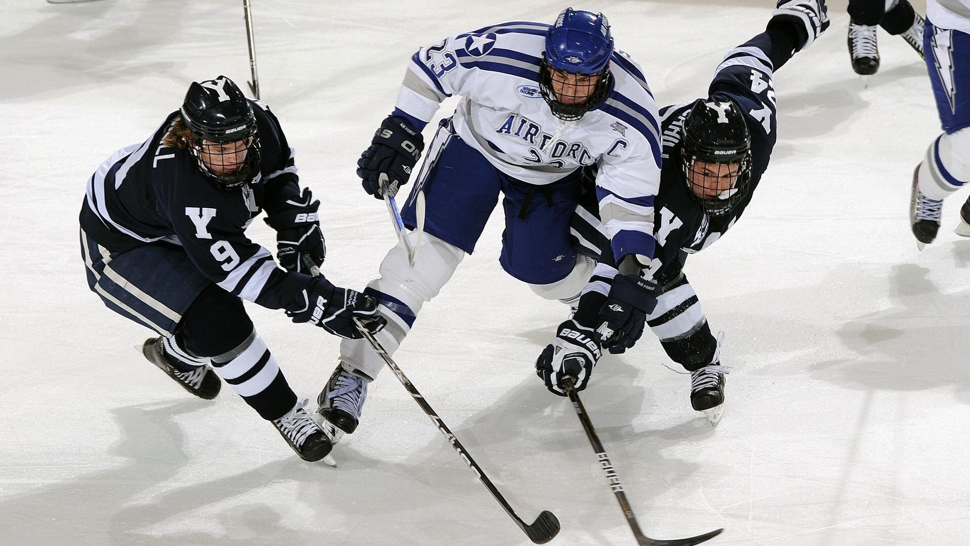 爱游戏下载-保利娜·普费夫跳台决赛精彩瞬间回顾